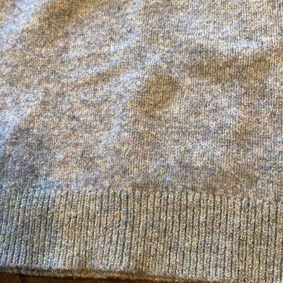 Cat & Jack Sweater Size 5t - Picture 3 of 3